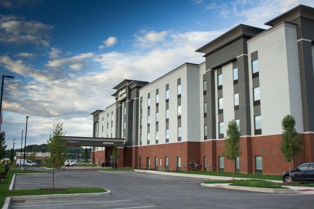 Hampton Inn & Suites Cranberry Pittsburgh photo 86