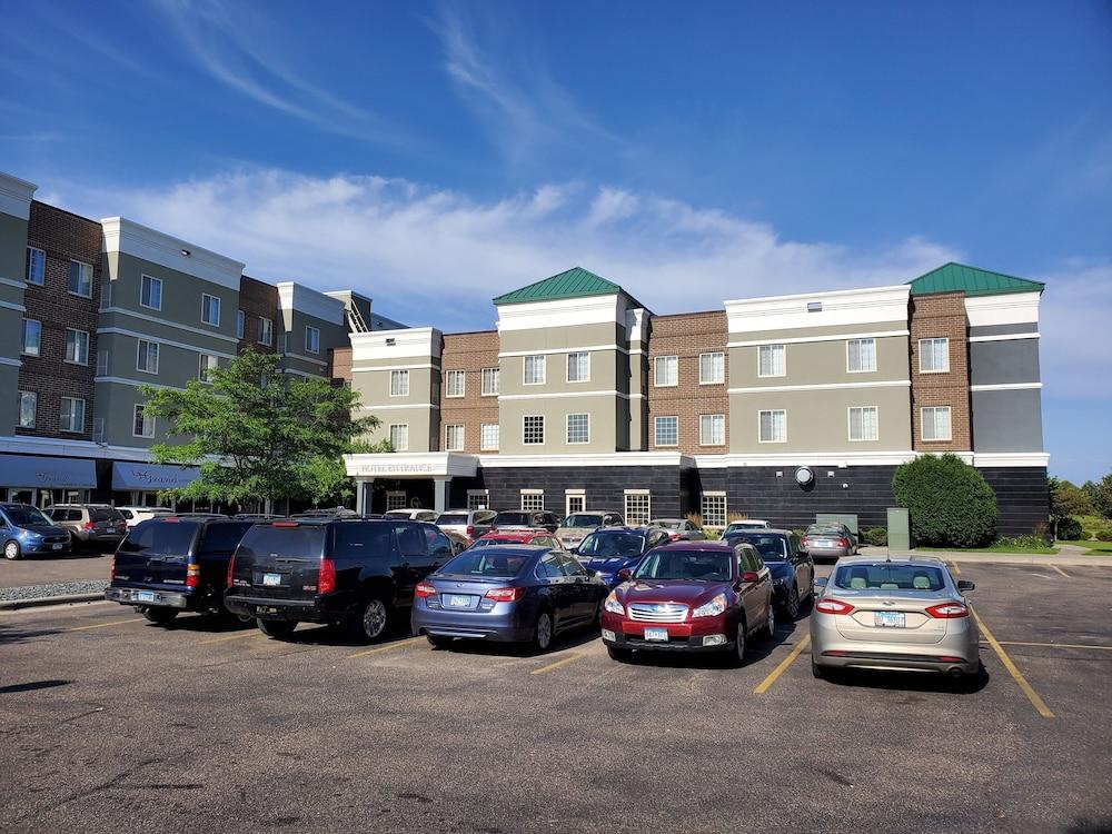GrandStay Hotel and Conference photo 3