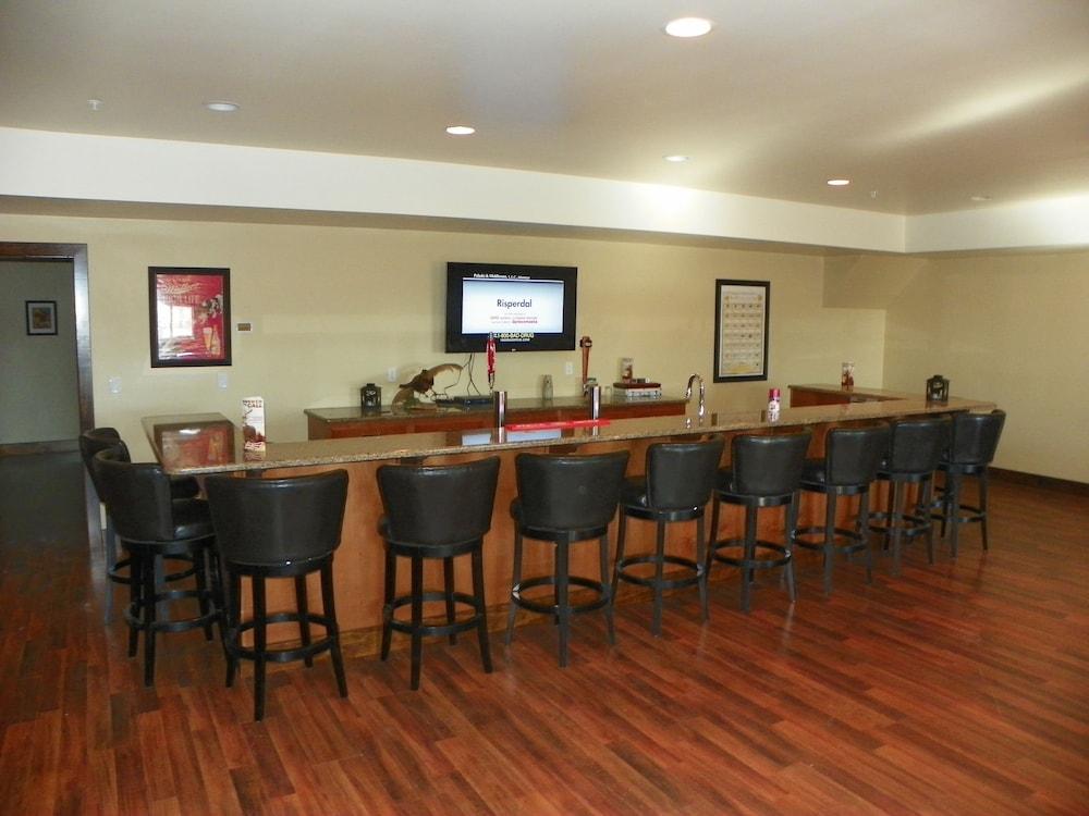 Dakota Prairie Lodge & Resort photo 16