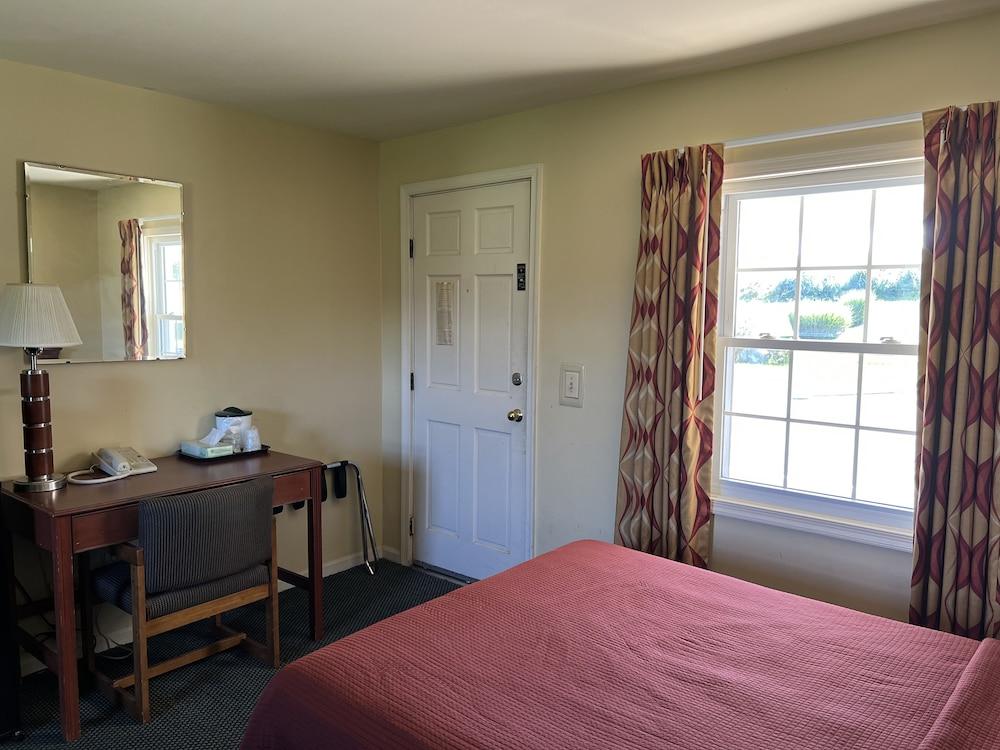 Relax Inn By OYO Natural Bridge I-81 photo 30
