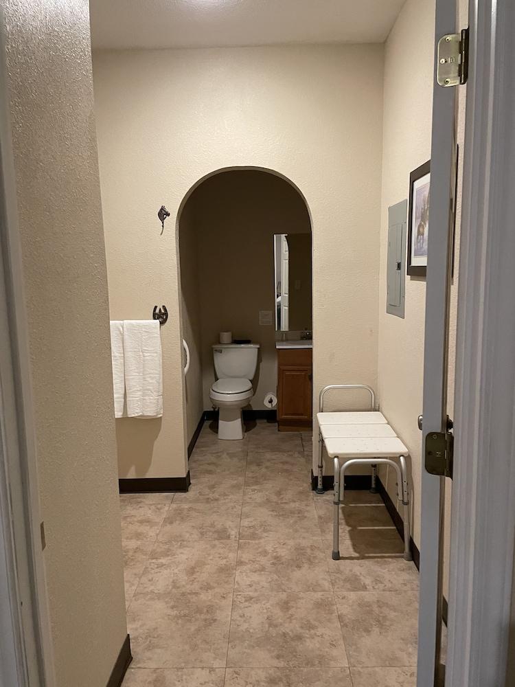 The Ranch Suites photo 30