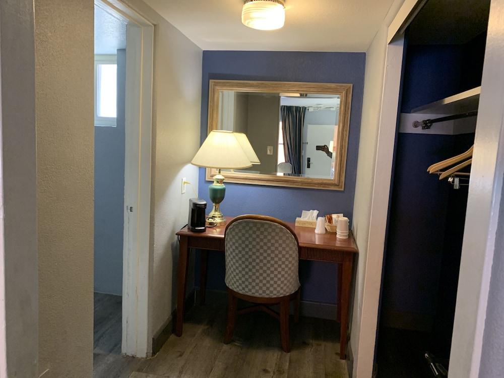 City Center Motel photo 13