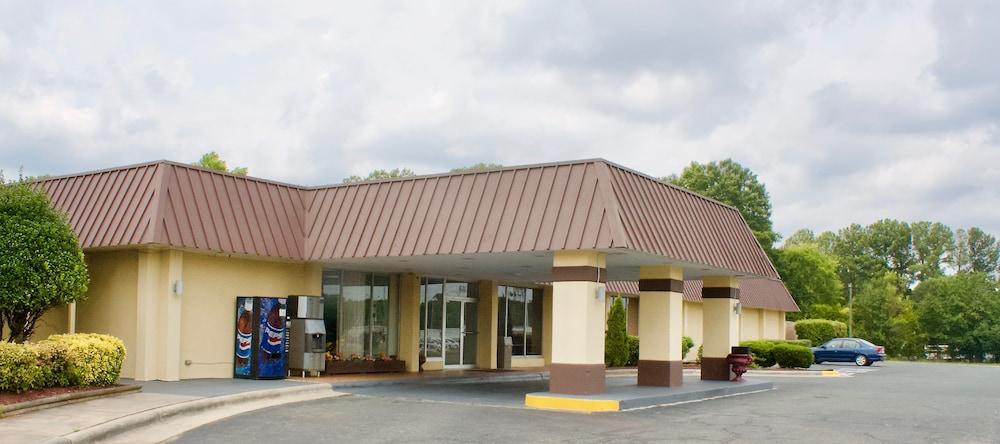 Rodeway Inn Monroe photo 50