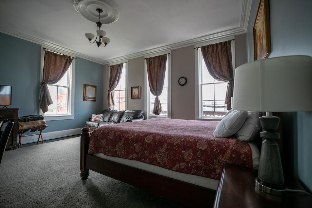 Nauvoo Temple House Hotel photo 45