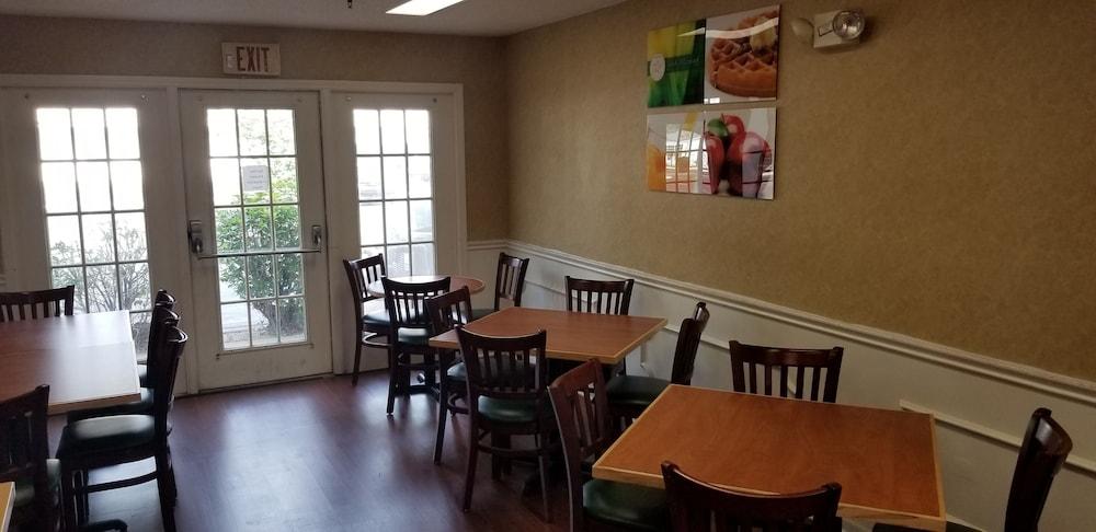 Quality Inn Bainbridge photo 22