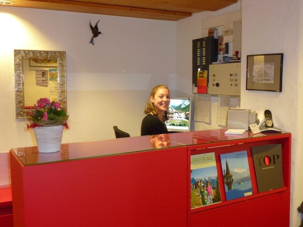 C'mon Inn Hotel & Suites photo 11