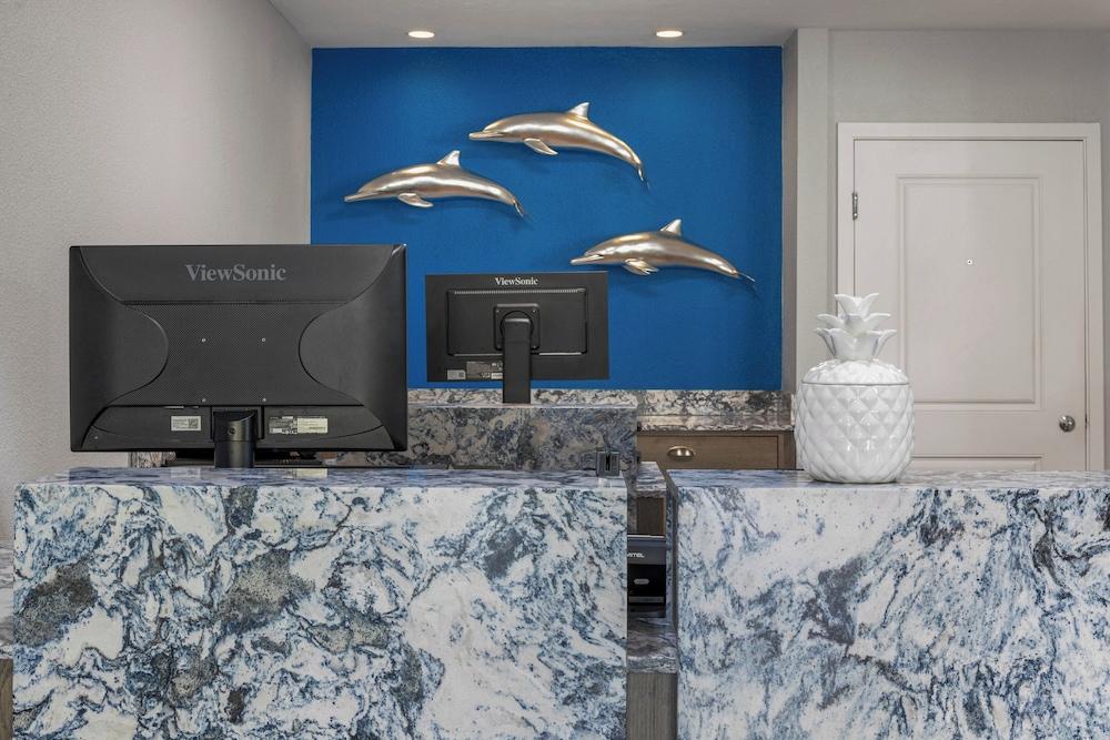 Club Wyndham Dolphin's Cove photo 2