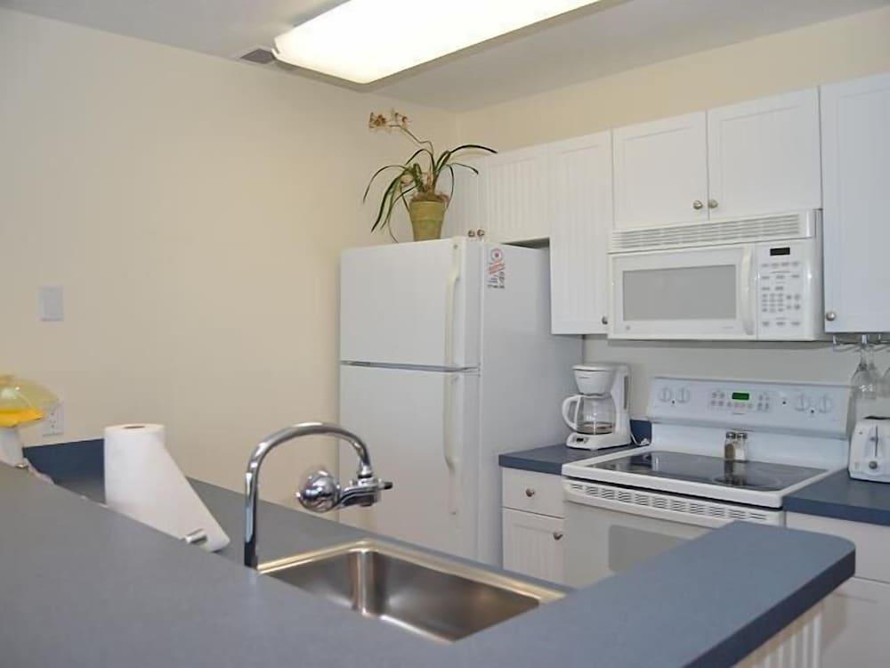 Beach Condominium Hotel photo 49