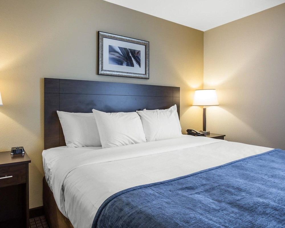 MainStay Suites Cartersville - Emerson Lake Point photo 10