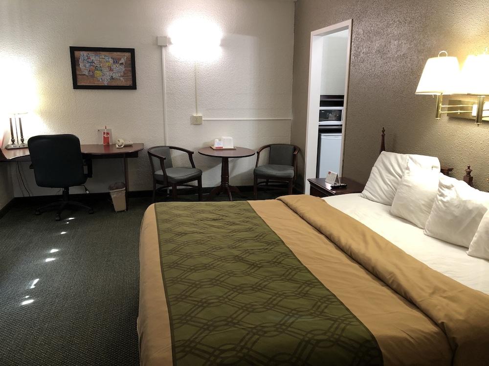 Posh Inn & Suites photo 10
