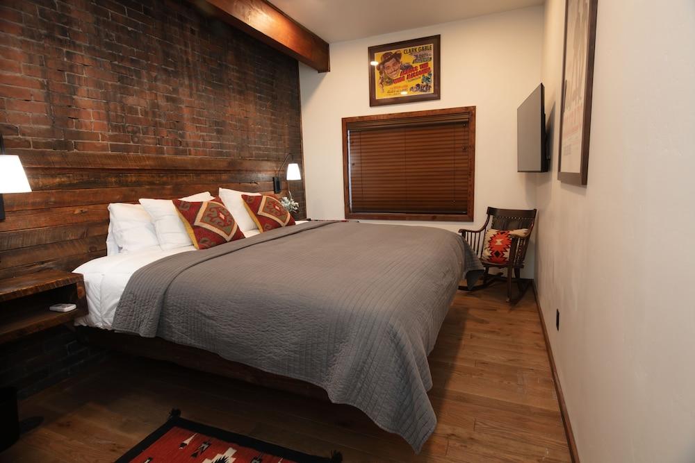 The Frenchman Suites photo 25