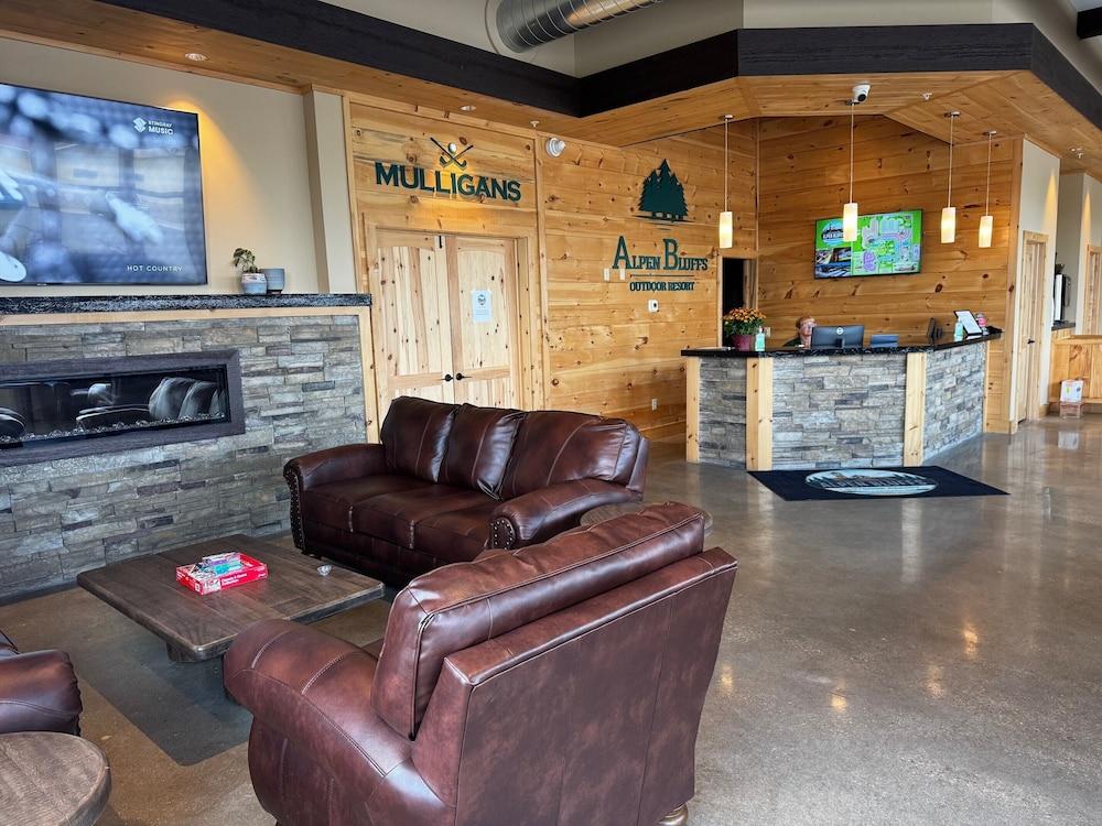 Alpen Bluffs Outdoor Resort photo 7