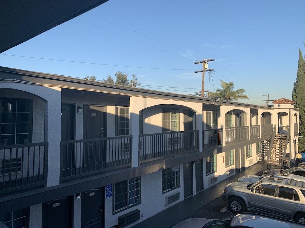 Budget Motel photo 26