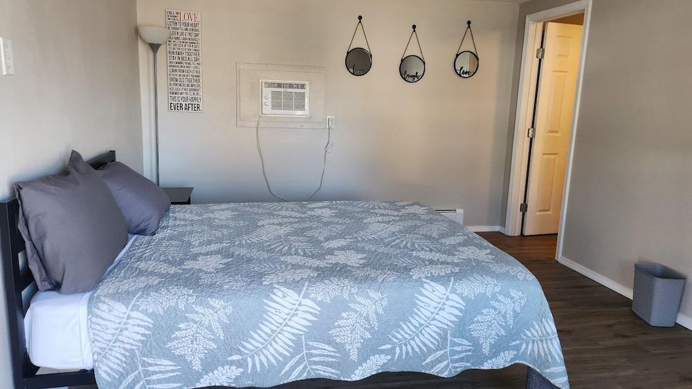 Golden Arrow Motel photo 19