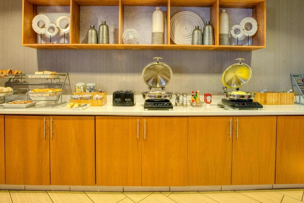 Springhill Suites by Marriott Lawrence photo 39