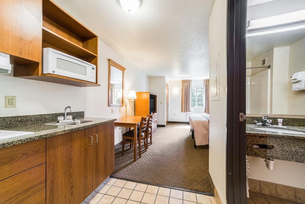 Welcome Suites photo 16