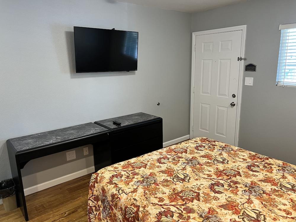 Studio Inn Livermore photo 25