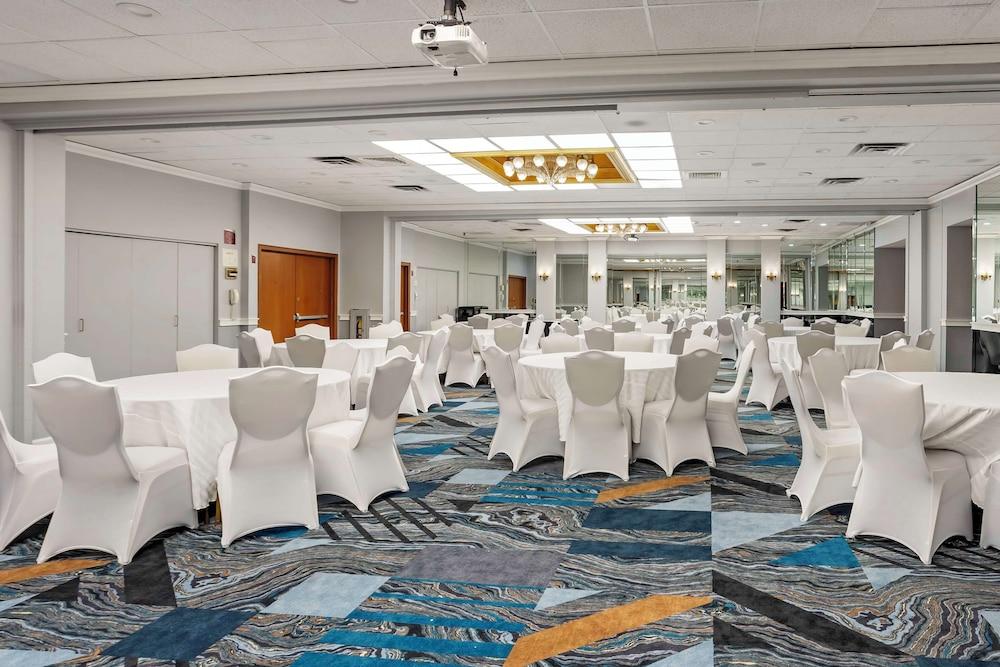 Best Western Rutgers University Hotel photo 22