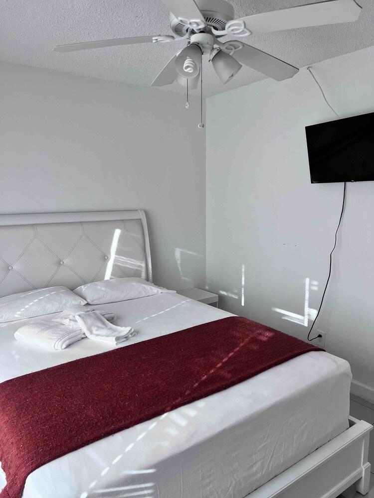 Sunshine Inn Motel photo 6