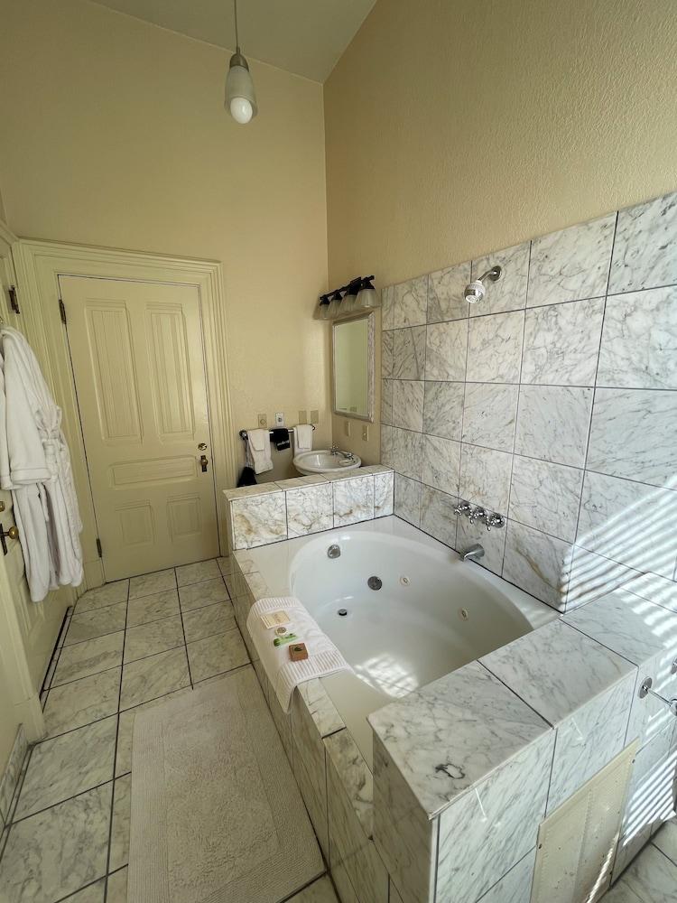 Carter House Inns photo 53