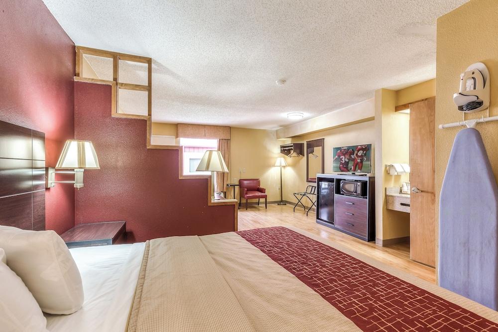 Red Roof Inn Amarillo West photo 20