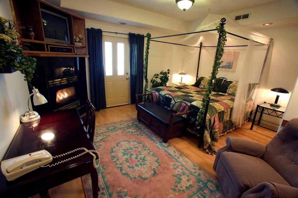 Abbey Archway Inn photo 9