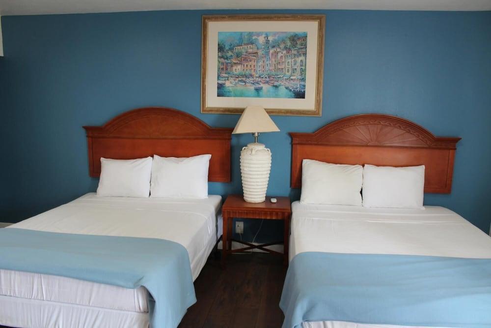 Oceanside Inn and Suites photo 22