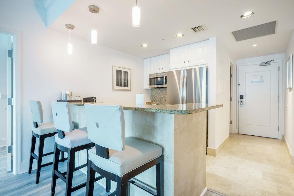 Residences at Fontainebleau Miami photo 43