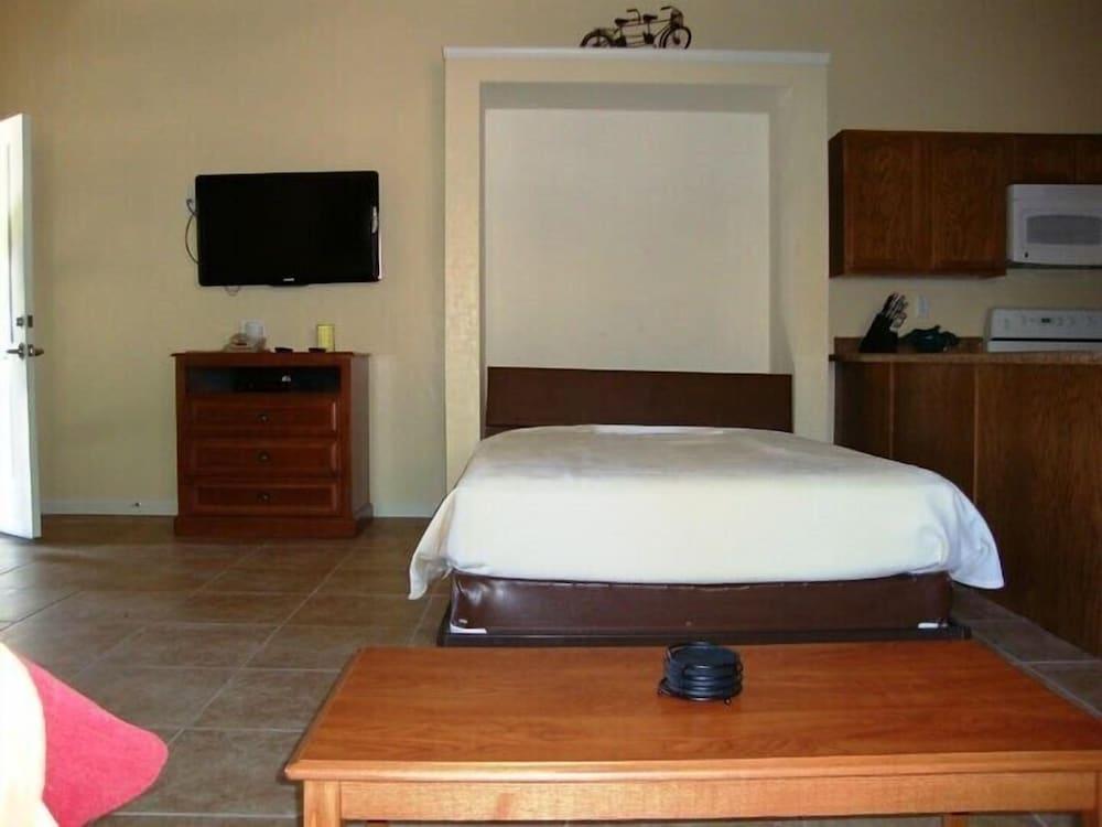 Roundhouse Resort photo 5