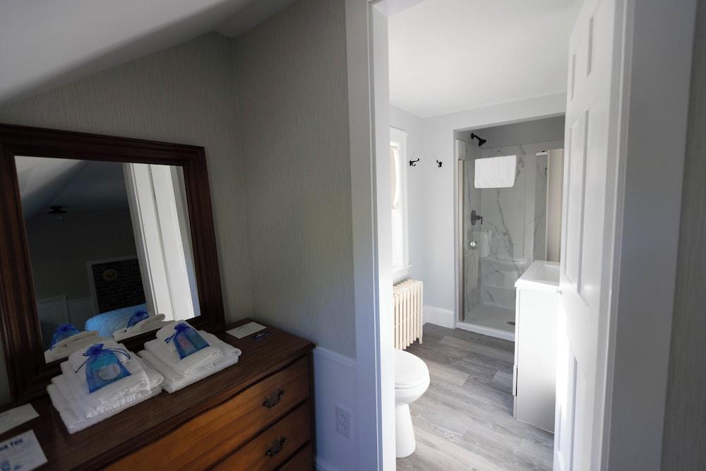 Blue Bear Inn photo 20