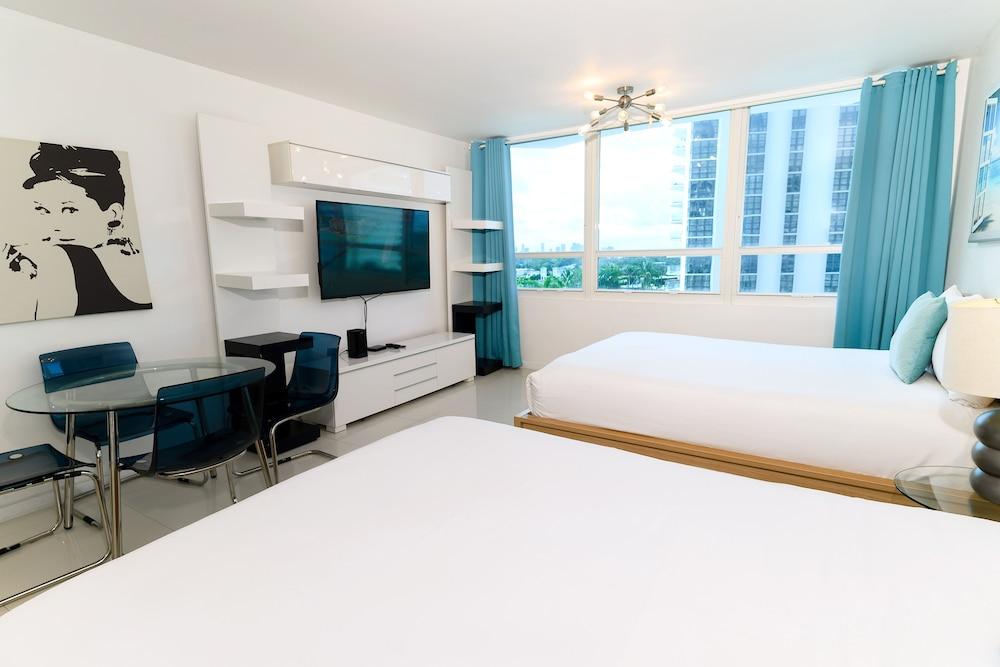 SeaStays Apartments photo 57