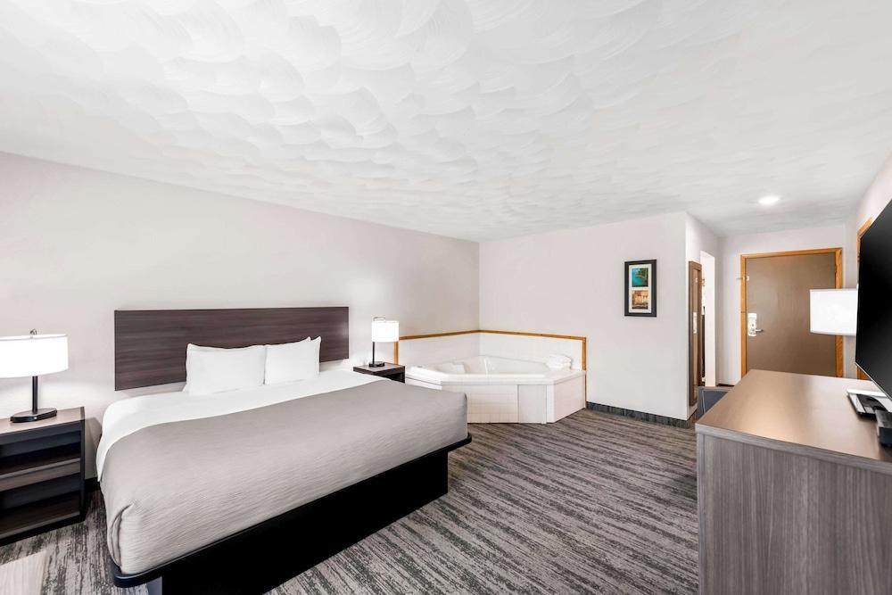 Quality Inn & Suites Munising photo 8