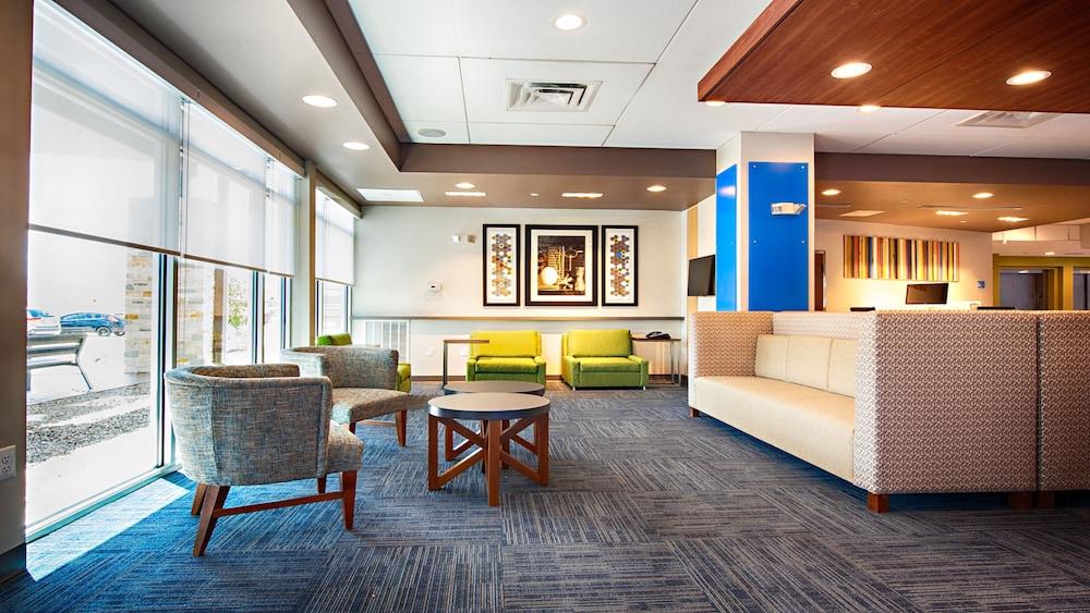 Holiday Inn Express & Suites Houston SW - Galleria Area by IHG photo 24