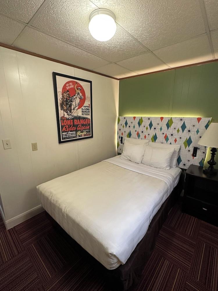 Aiken's Lodge photo 11