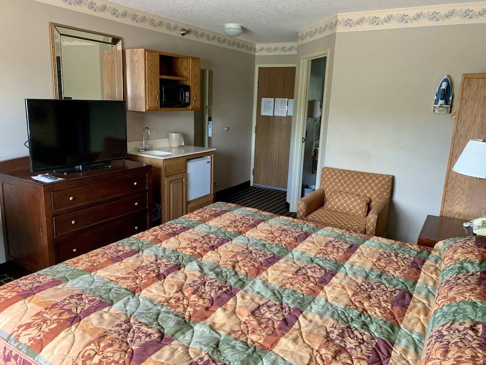 Country Inn Deerwood photo 35