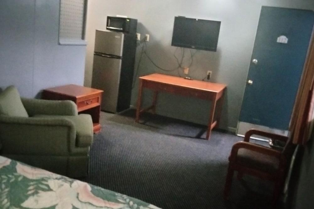 Blueway Inn and Suites El Dorado photo 4