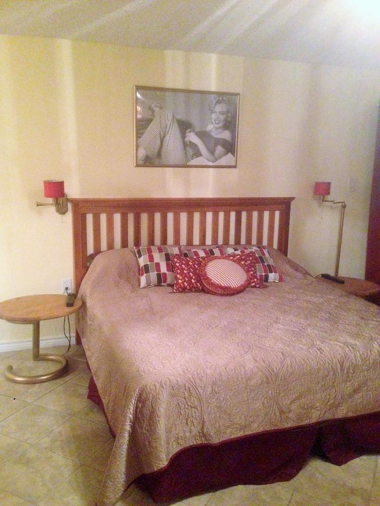 Capri Beach Hotel photo 18