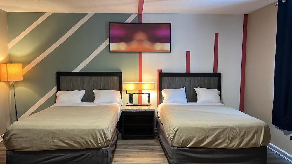 Imperial Inn photo 14