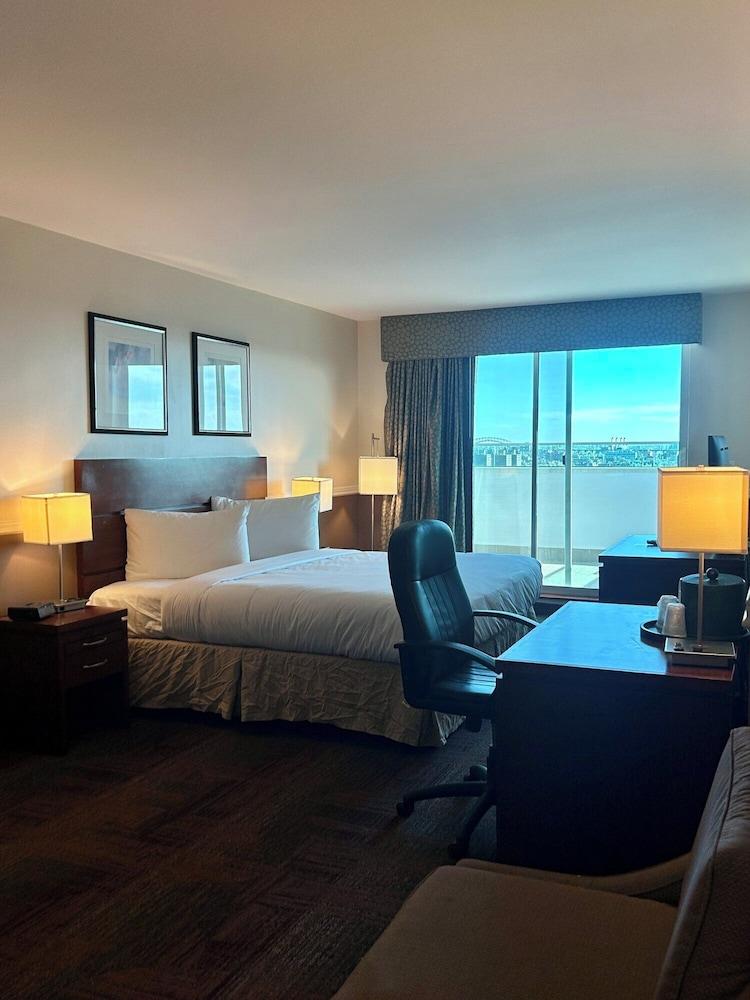 LIC Manhattan View Hotel photo 6