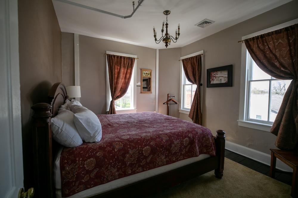 Nauvoo Temple House Hotel photo 37