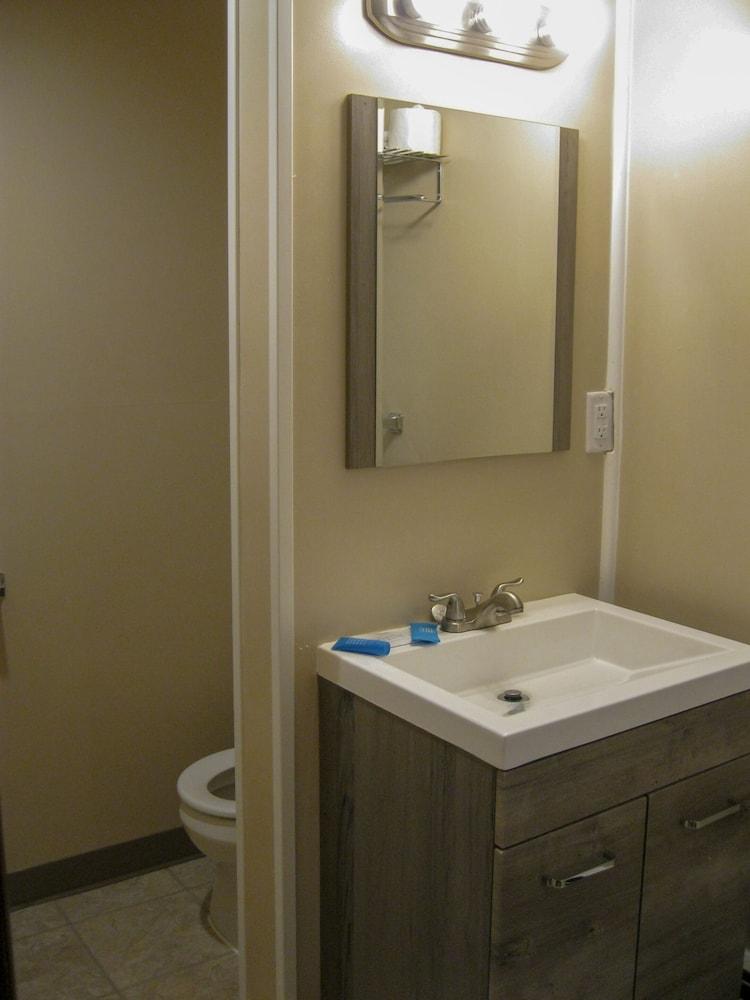 Cedar Hill Lodge photo 12