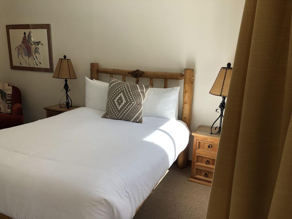 Redstone Cliffs Lodge photo 15