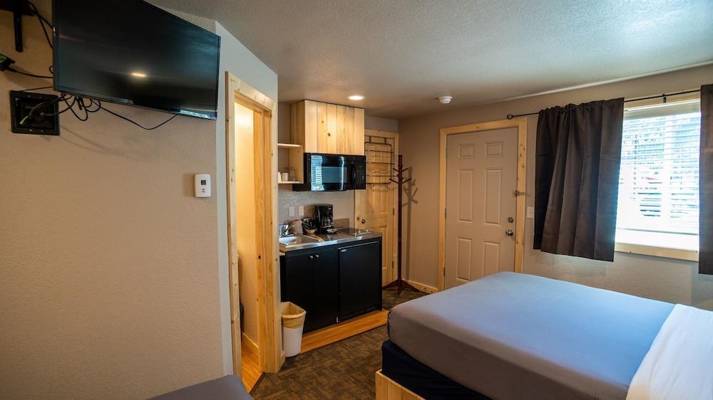 Triangle Motel photo 7