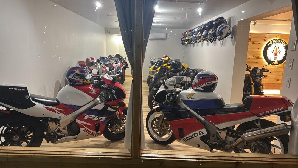 Motorcycle Inn photo 13