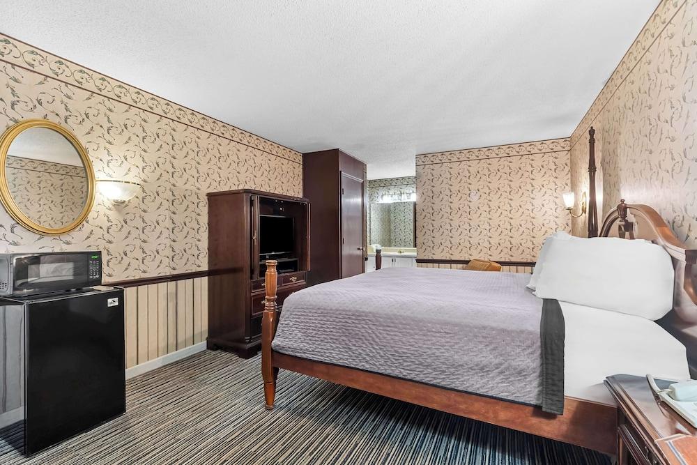 Americas Best Value Inn Athens, TN photo 16