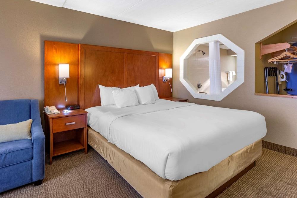 Comfort Inn Alliance photo 34