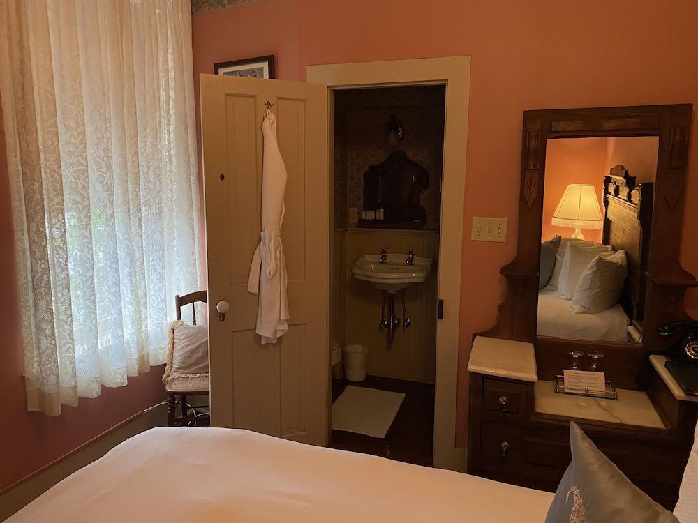 Atlantic Hotel photo 23