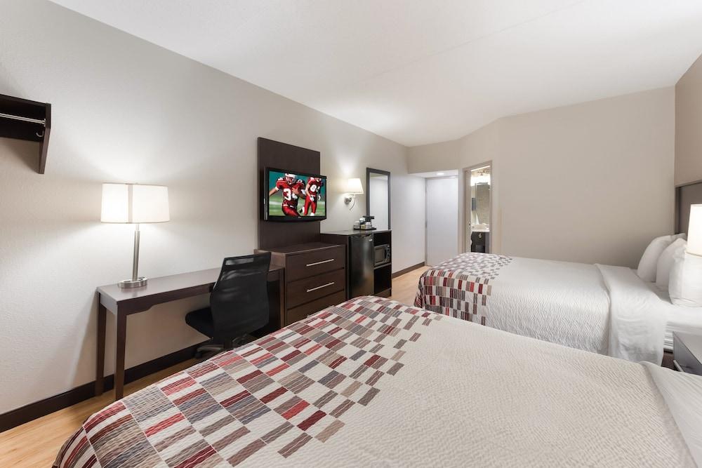 Red Roof Inn & Suites Columbus - West Broad photo 30