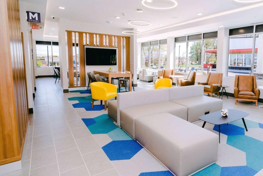 Microtel Inn & Suites by Wyndham Newark NY photo 2
