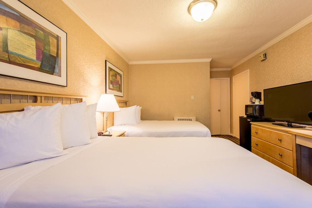 Civic Center Motor Inn photo 12